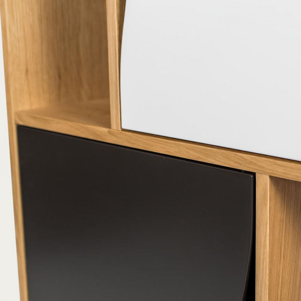 Avon Narrow bookshelf Strata