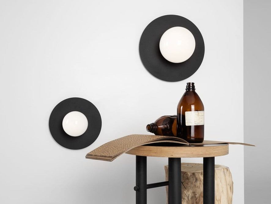 CustomForm SKIVA BALL S Wall Lamp – Black – detail 1