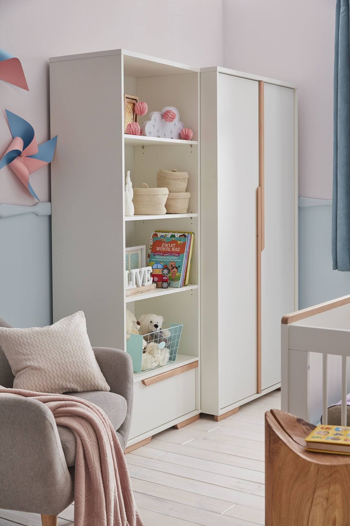 Bookcase (Woodsy collection)