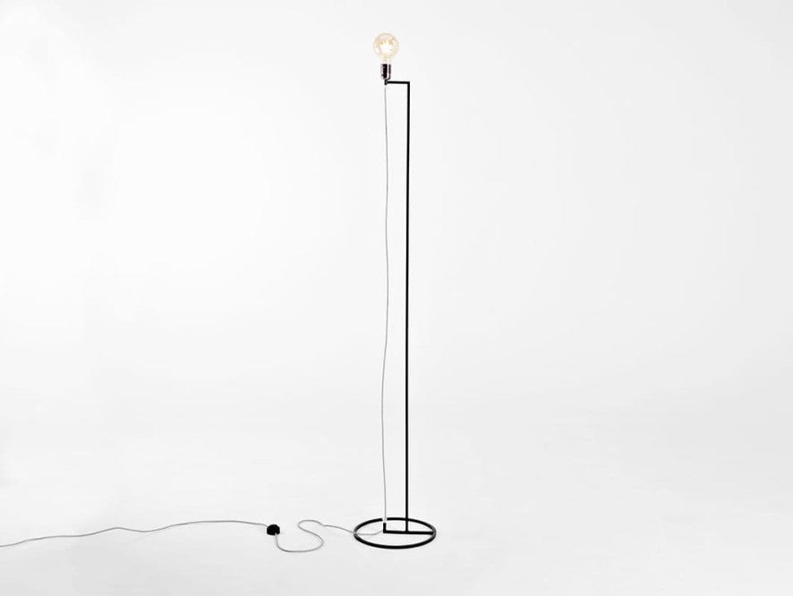 CustomForm STRANG Floor Lamp – Black – main view