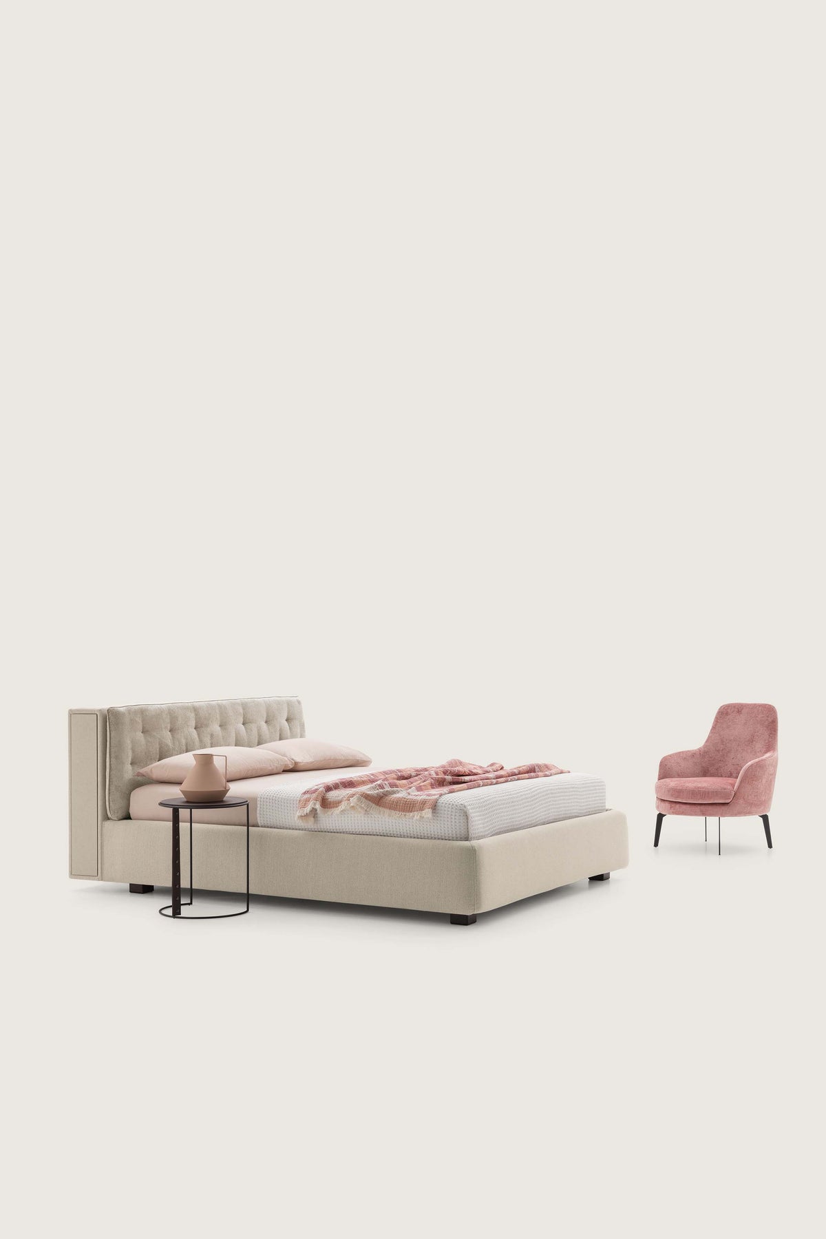 LeComfort Donovan bed – product gallery image 2