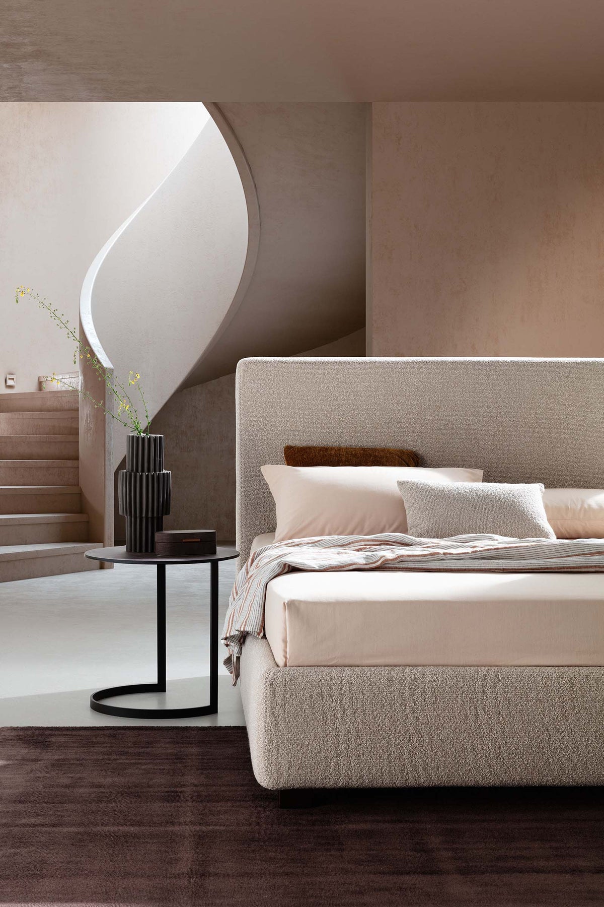 LeComfort Illy bed – product gallery image 3