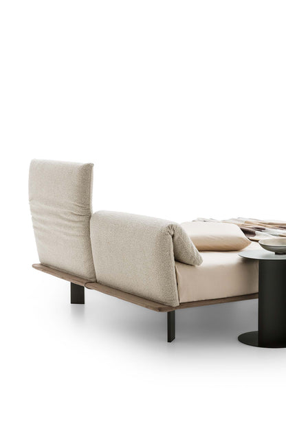 LeComfort Logan bed – product gallery image 3