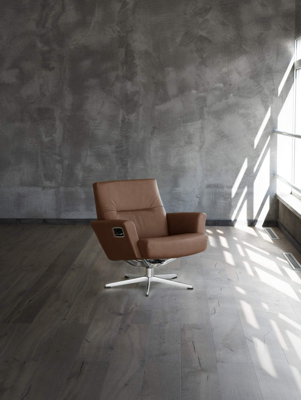 Relaxation Chair RELIEVE LOW SWIVEL