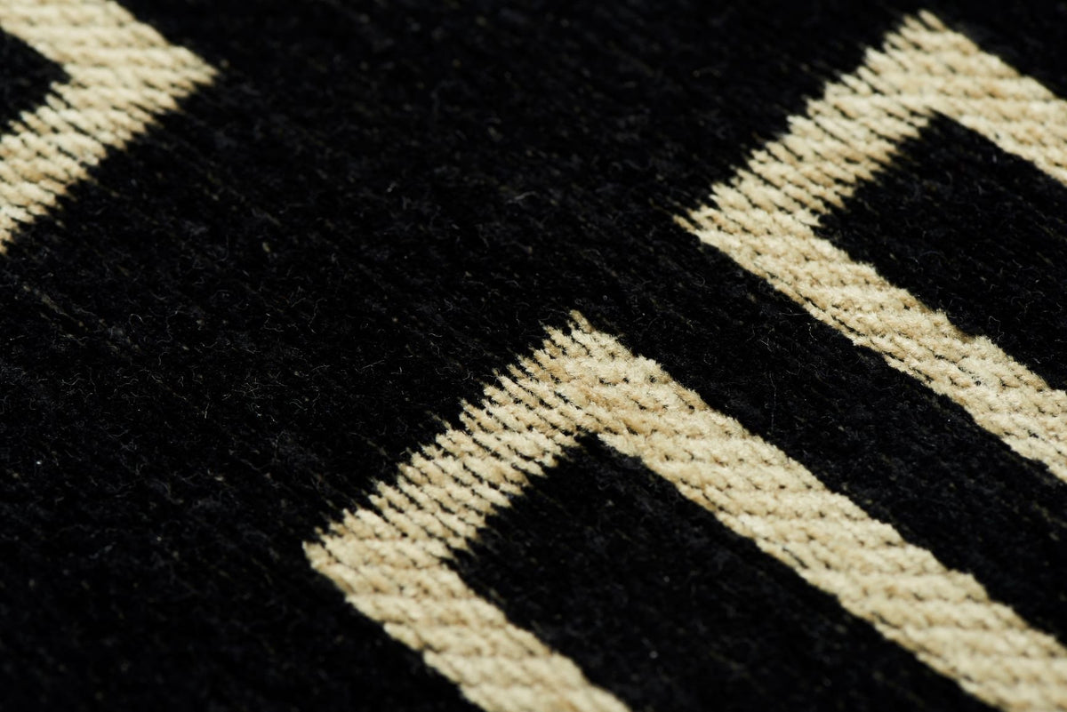 Carpet ROYAL BLACK (Art Deco Collection)