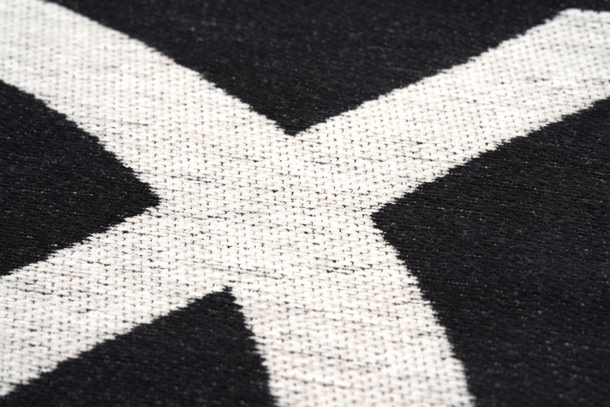 Carpet SIGNUM BLACK (Art Deco Collection)