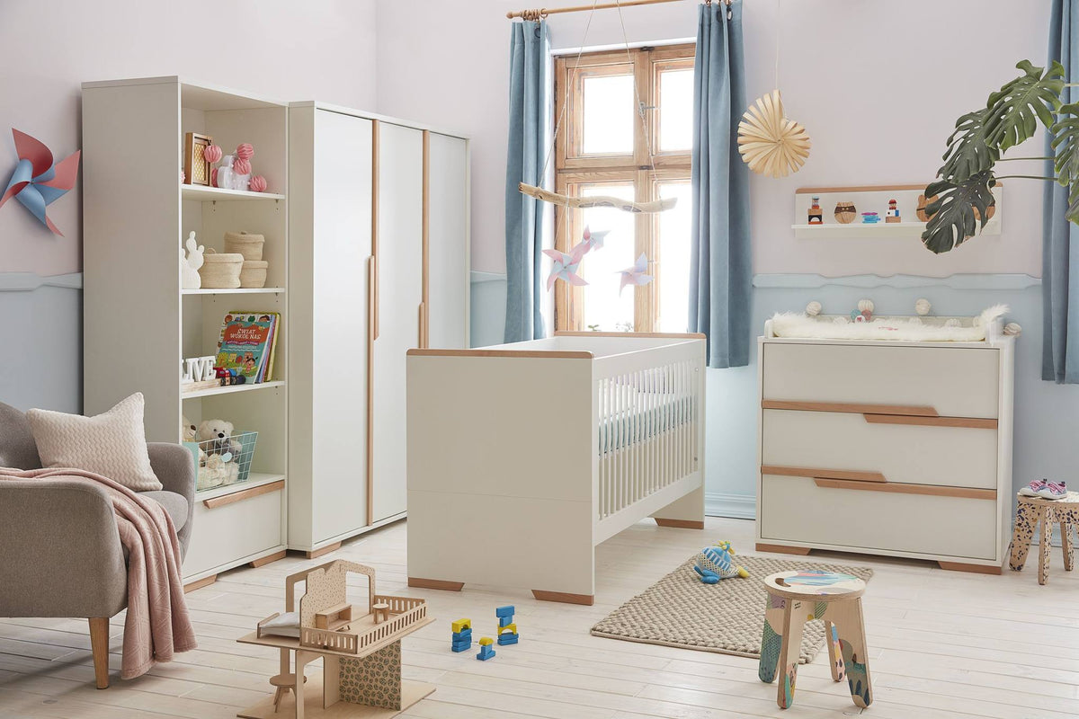 Chest of drawers with 3 drawers (Woodsy collection)